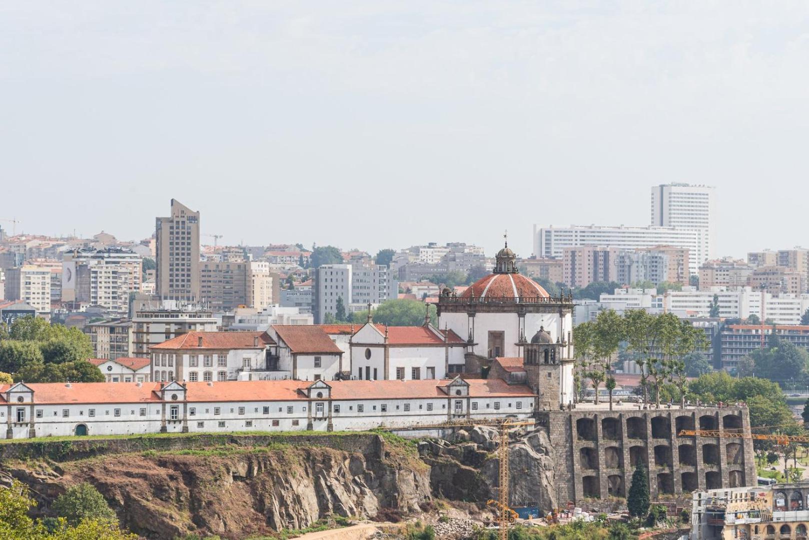 Guestready - Hemisphere Apt Порту Экстерьер фото